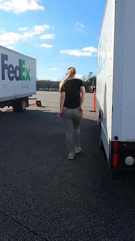 Spicing Life with Ass Out by FedEx Truck 🍑🚚💦