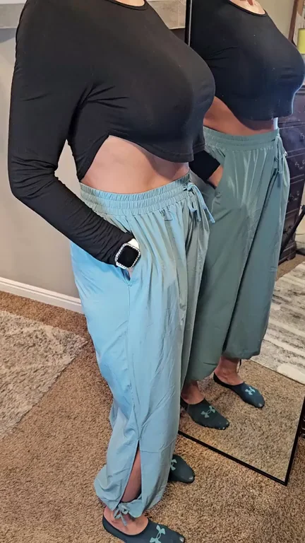 🔥 MILF's Massive Tits Tease in the Mirror 😈
