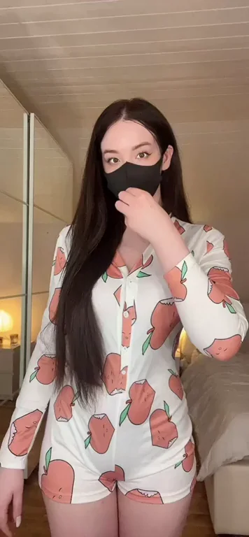 I believe I do a decent job when camouflaging my tits