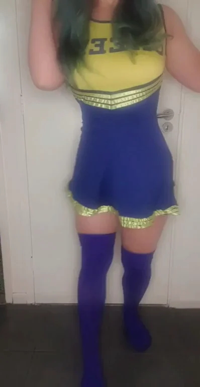Teasing Cheer Slut Begs: 'Would You Pound This Booty in My Outfit?'