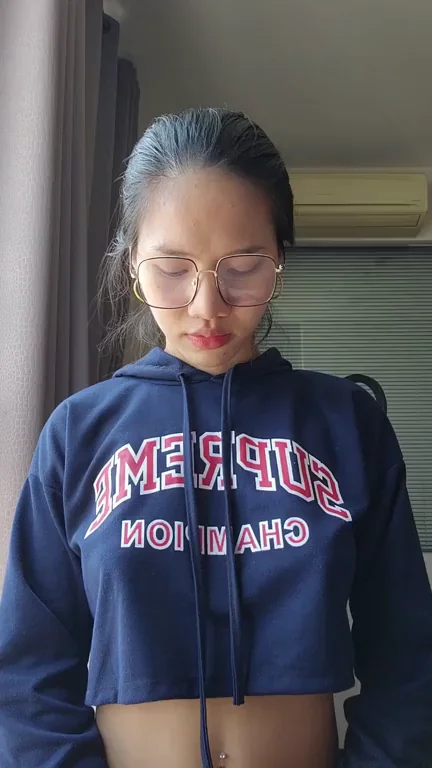 Cute Asian Teen's UwU Boob Tease in Crop Hoodie 😻💦
