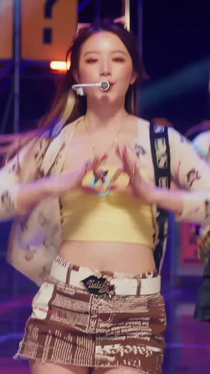 (G)I-DLE - Shuhua feat. Miyeon