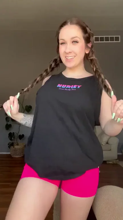 I love freeing my titties