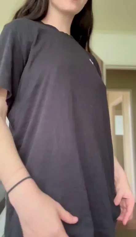 Thick Hottie Teases Her Juicy Tits and Ass - Do I Fit in BBW?
