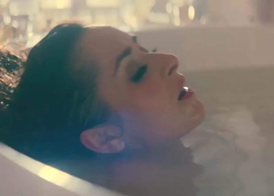 Zrinka CviteÅ¡iÄ‡ - Wet plot in 'The Power' S01E07 (2023)