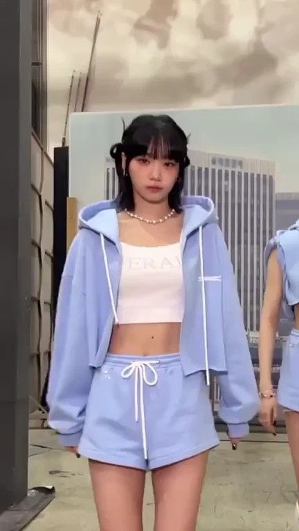 Chaewon's Slutty Blue Tracksuit Tease - Le Sserafim Fap Fuel