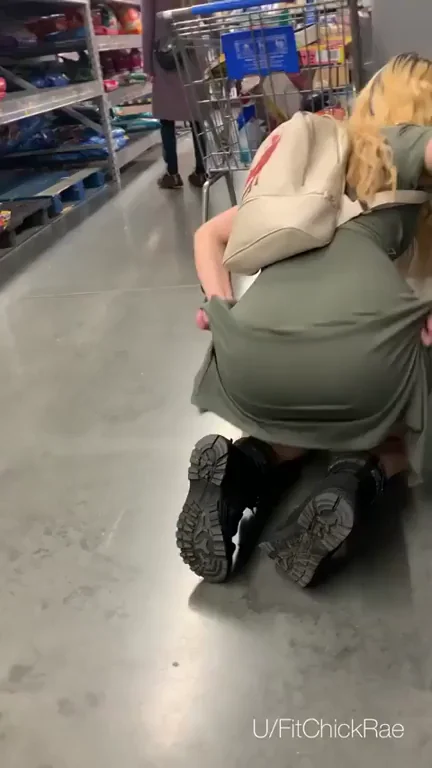 I love flashing right behind people
