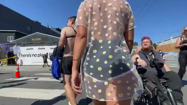 Holy Fuck, Glad We Snapped This Slutty Public Nude Pic! 🔥😈