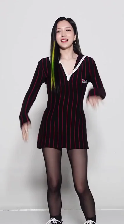 TWICE - Mina