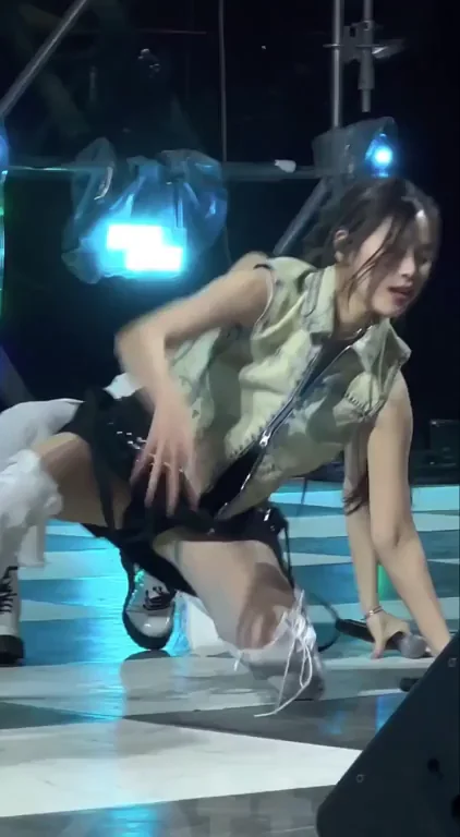 ITZY Ryujin - Raw Desire