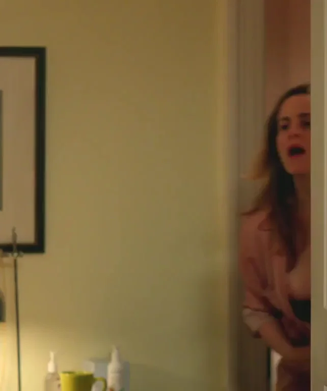 Maria Dizzia Peeking Nude Tease 😈🔥