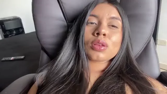 Am I Wrong for Spreading My Slutty Thighs Wide?
