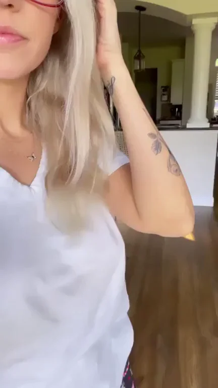 All moms deserve to be titty fucked