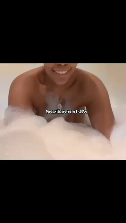 ðŸ› Who needs a rubber ducky when you got me? Would you help ❤