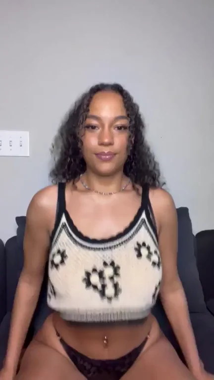 Bouncy Bouncy Massive Ebony Boobs 💦🍑