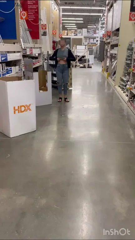 Flashing My Tits in Home Depot Gets Me Dripping Wet! 🔥👙