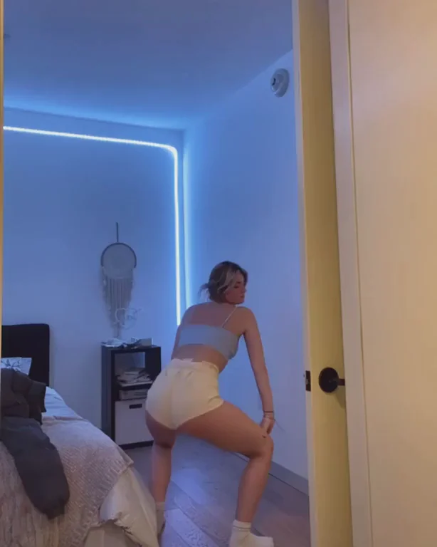 Faith Ordway's Juicy Ass Twerk Fest 💦🍑🔥