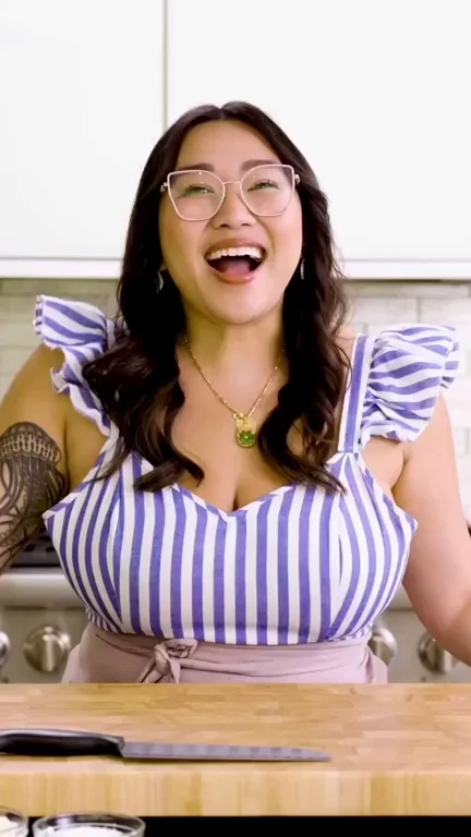 Yes Chef! 🍑 Busty Asian Kitchen Tease 😍