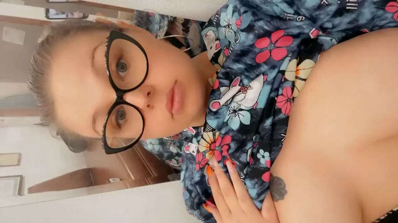 When you just got to work but you're wet already ❤
