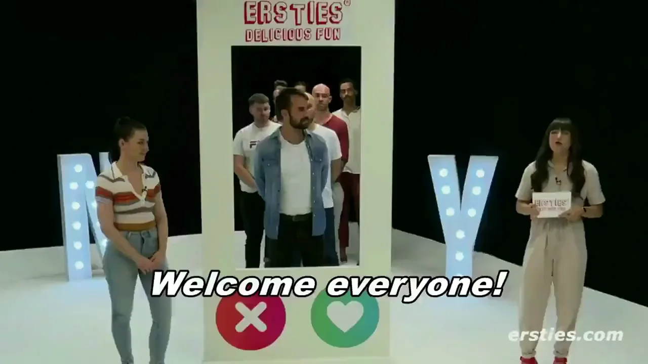 Tinder Reject Fest: Hotties Swipe Left on Loser Dudes