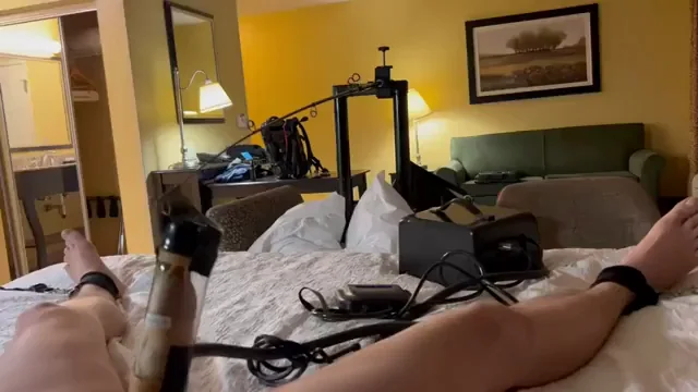 Self bondage, tied with a timed lock set for 1 hour 40 min. I could not stop shaking!🤤£