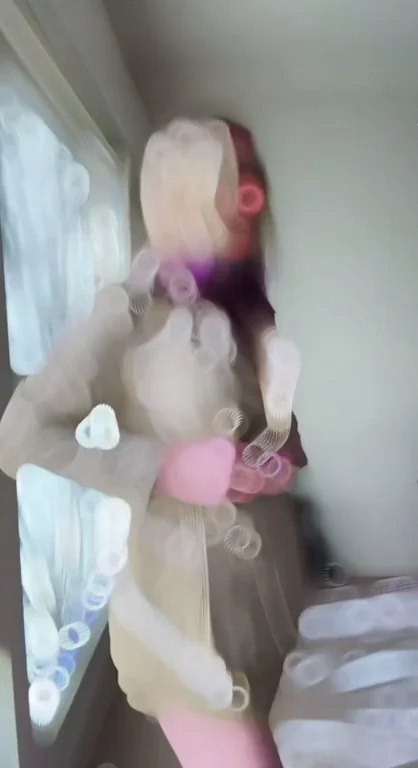 Cute or Cock-Hungry? F41 MILF Tease 😍🔥