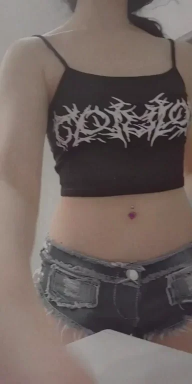 4'10" German Teen Slut: Smash or Pass? 🔥😈 (OC 18y)