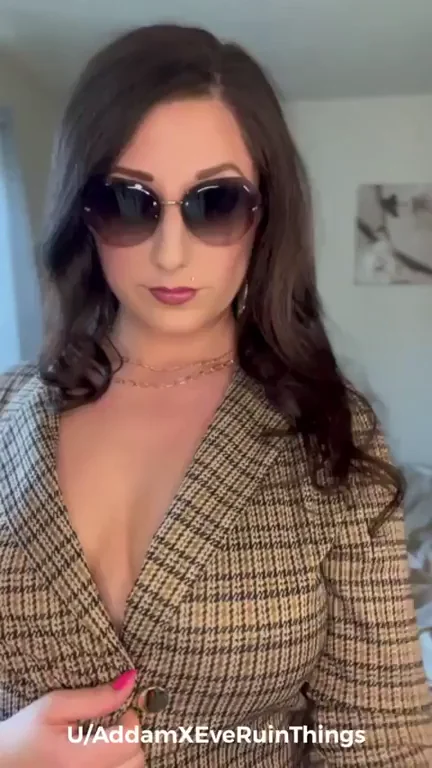 Taking business casual very seriously|I'm going for that raise ;)