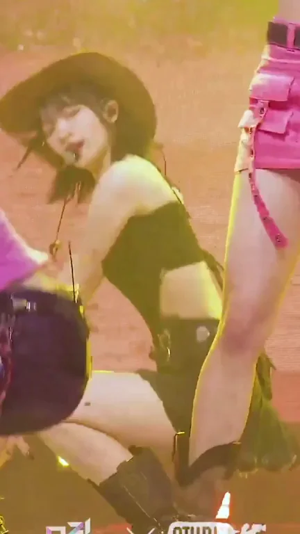 ChaeWon's Slutty Cowboy Grind: LE SSERAFIM K-Pop Thirst Trap