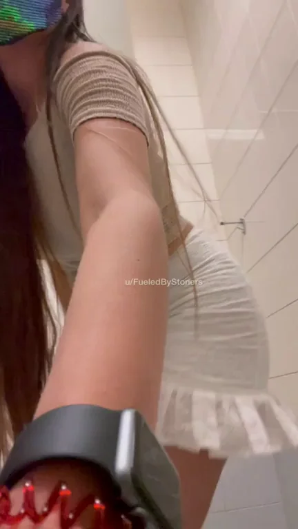 🔥 Couldn't Hold Back: Latina Slut Flashes Pussy in Airport Bathroom 💦