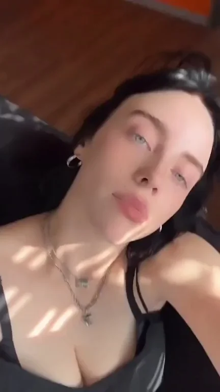 Goddess in 60fps slow mo
