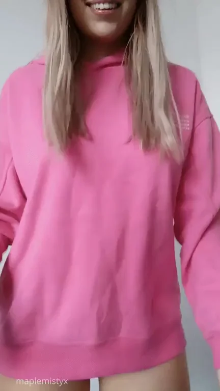 Oops! Sweater Vanished, Tits & Pussy Pop Out 😈🍑