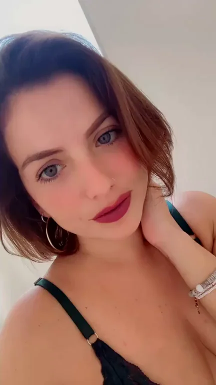 A kiss to start ðŸ¥°