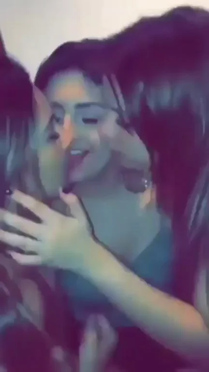 🔥 Slutty Lesbo Kiss Fest 💋 So Hot Girls Tonguing Up