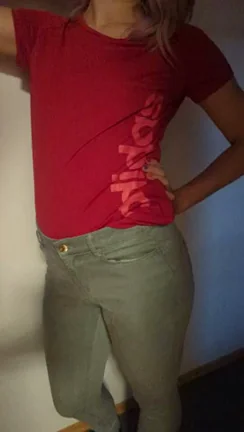 Sporty Slut Teases Stiff Nipples & Flash 🔥💦