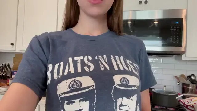 🍳 Milking Tits for Lunch: Lactation Kitchen Tease 💦