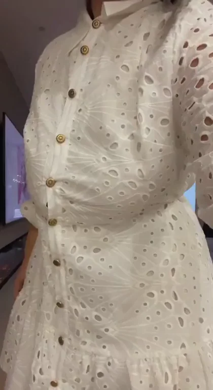Thick Mom Bod Tease: Fuck This Curvy Slut? 🍑💦