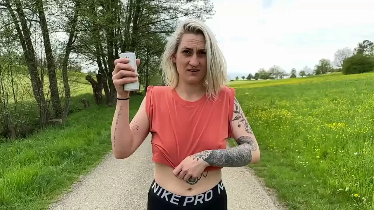jumping boobies in slow motionðŸ«´