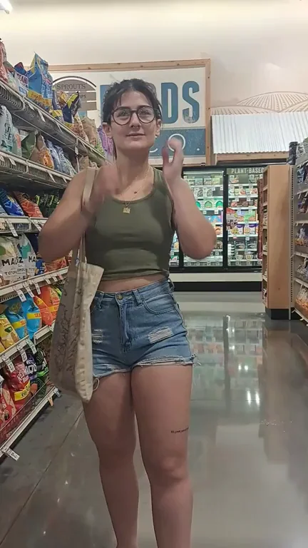 Flashing My Titties In The Aisle