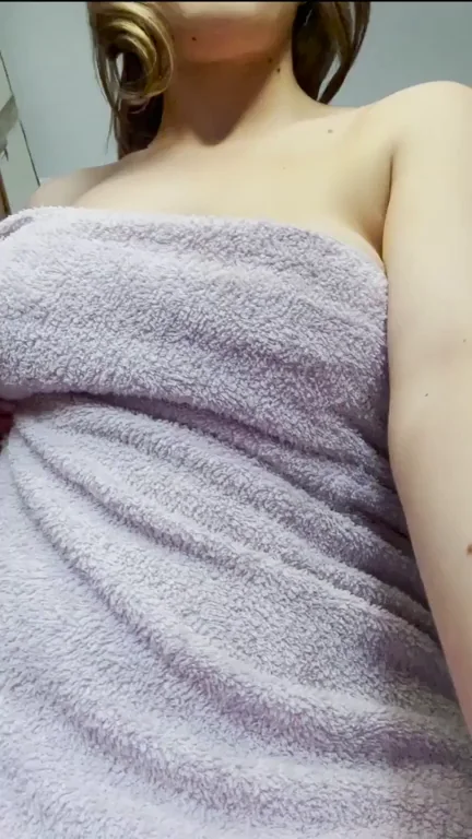Ooopsie, I dropped the towel