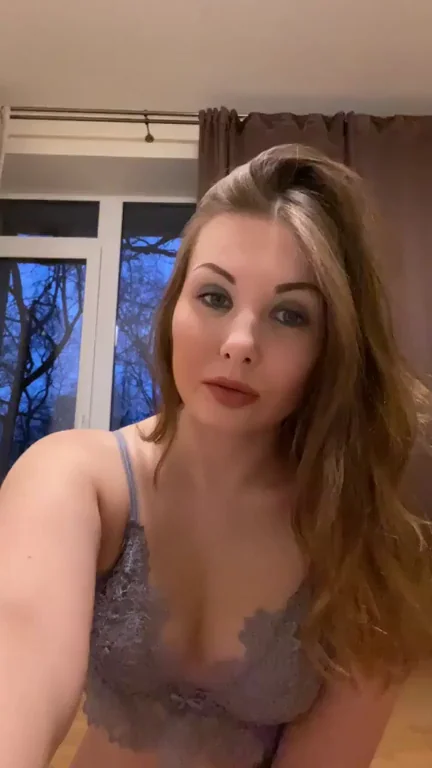 Tasty Tanlines Tease: Pale Boobs Begging for Sun & Cum