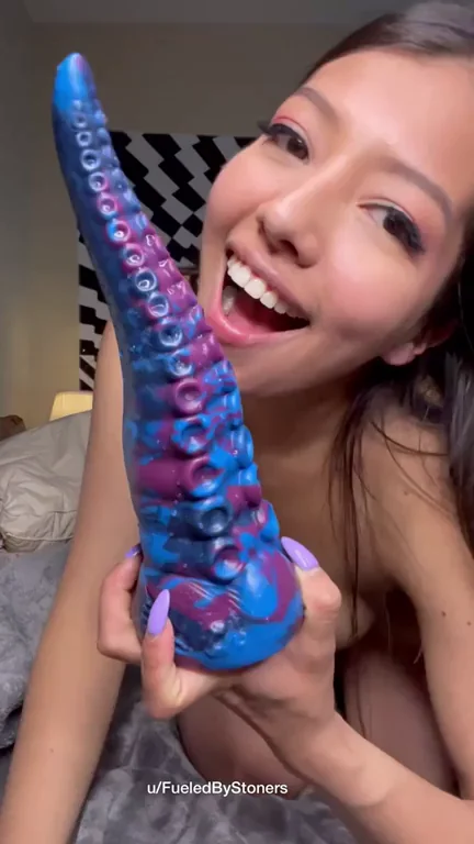 😈 Asian Slut Fucks Her Massive Octopus Tentacle Dildo 💦