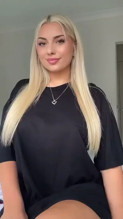 Blonde Fuckdoll Tease: I'd Be Your Perfect Cumslut 😈💦