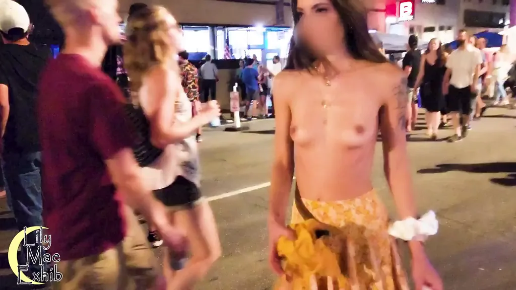Topless Slut Flaunts Tits at Street Fest 😱🍈🍈