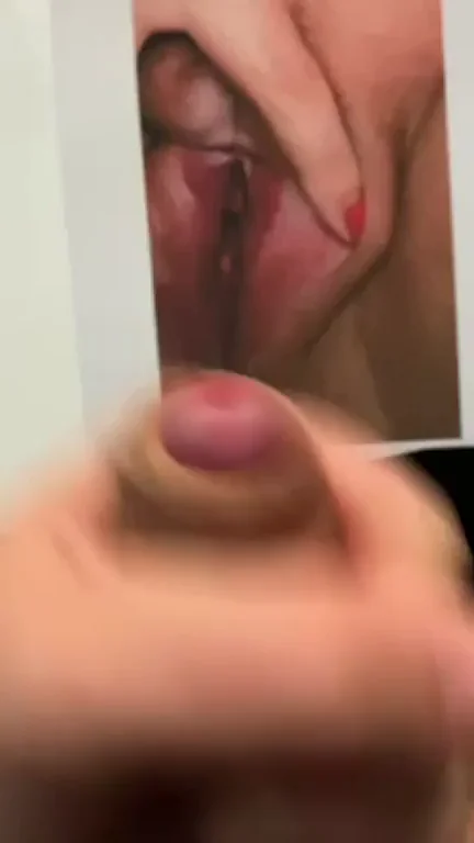 Hot Guy Blasts Cum on My Juicy Pussy Pic 😍💦 (OC)