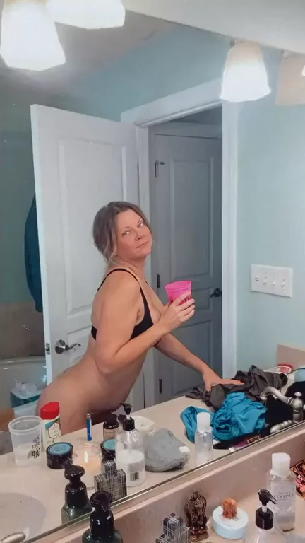 Follow my free Onlyfans page ðŸ”¥ Link in comments. OC