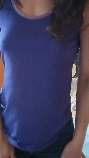 Pulling down these Jeans and letting my Booty Free