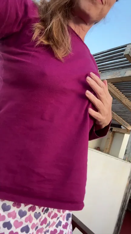 Neighborhood MILF F48 Teases WFH Dads with Her Juicy Tits & Slutty Curves