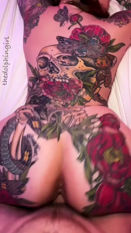 Making this big ass jiggle in doggy [MF]