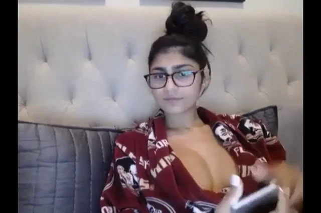 Mia Khalifa's Massive Tits Tease 👅🍈🍈